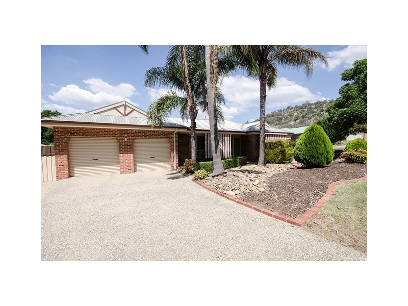 28 Lawson Street, Wodonga VIC 3690