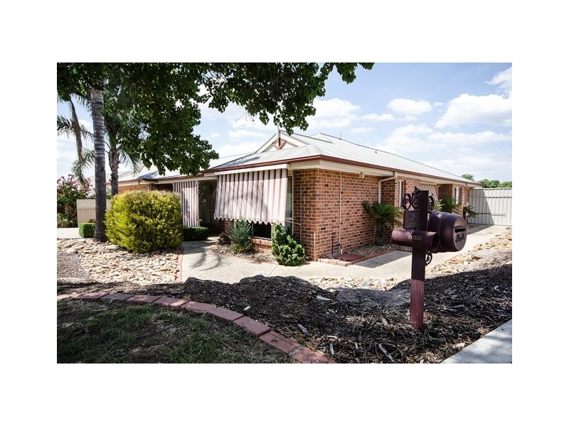 28 Lawson Street, Wodonga VIC 3690