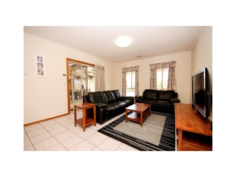 28 Lawson Street, Wodonga VIC 3690