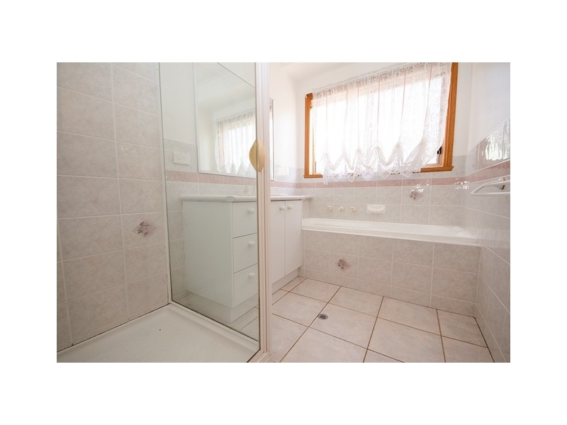 28 Lawson Street, Wodonga VIC 3690