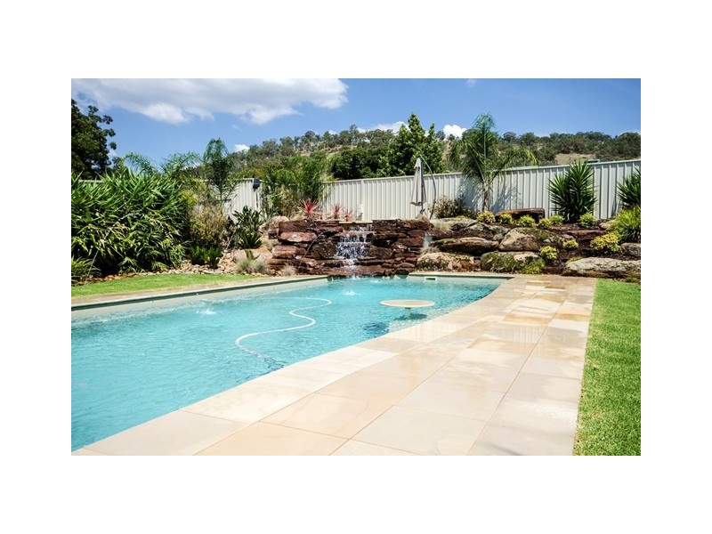 28 Lawson Street, Wodonga VIC 3690