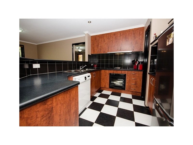 13 Pickering Place, Wodonga VIC 3690