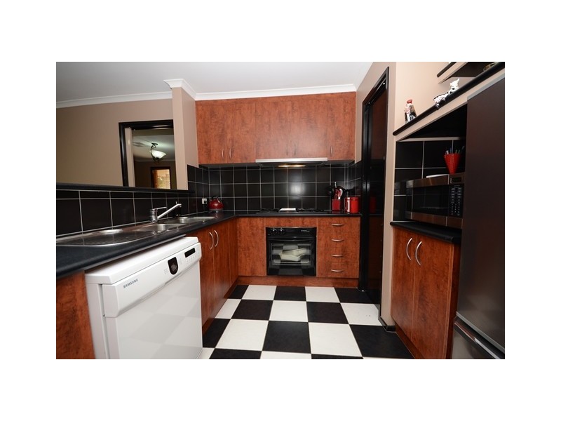 13 Pickering Place, Wodonga VIC 3690