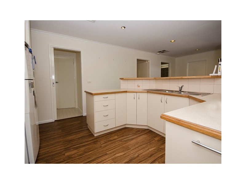 10 Indigo Close, Wodonga VIC 3690