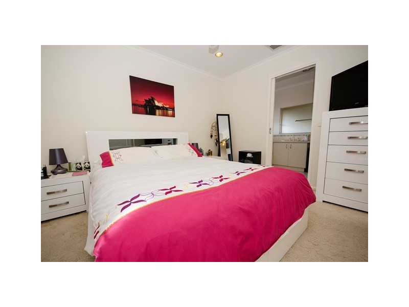 10 Indigo Close, Wodonga VIC 3690