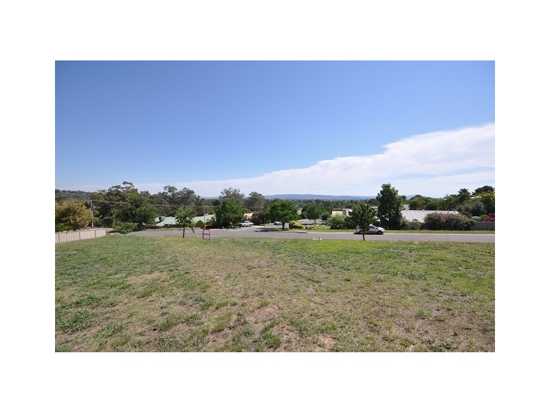 12 Donnington Drive, Wodonga VIC 3690