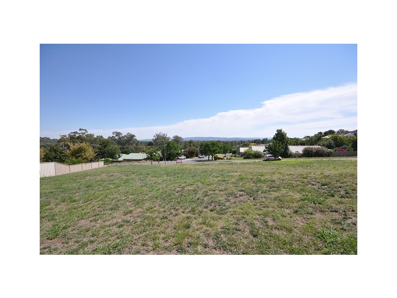 12 Donnington Drive, Wodonga VIC 3690