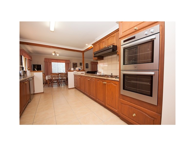 14 Allamar Court, Tawonga South VIC 3698