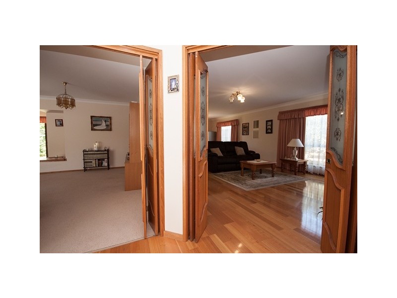 14 Allamar Court, Tawonga South VIC 3698