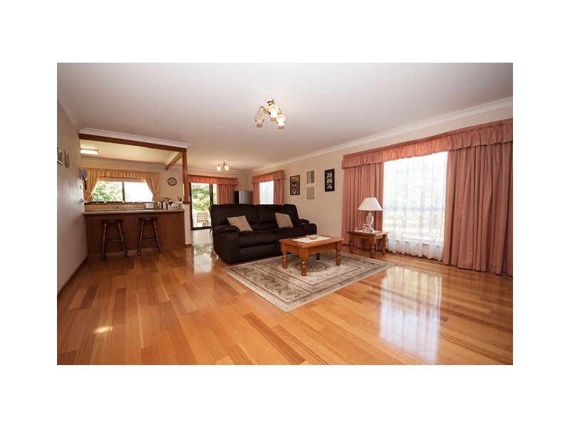 14 Allamar Court, Tawonga South VIC 3698