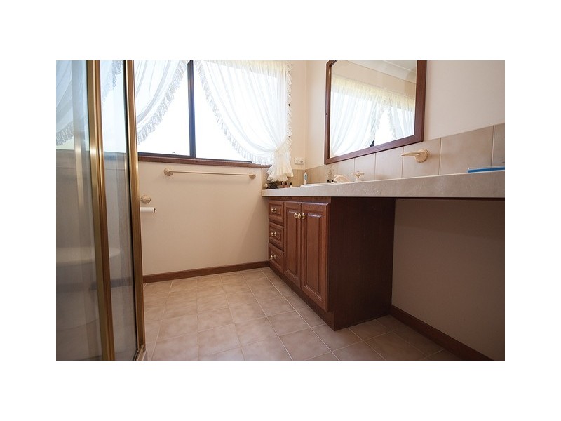 14 Allamar Court, Tawonga South VIC 3698