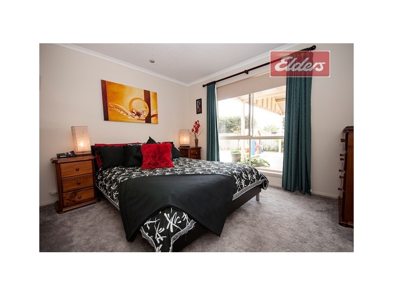 44 Azure Drive, Wodonga VIC 3690