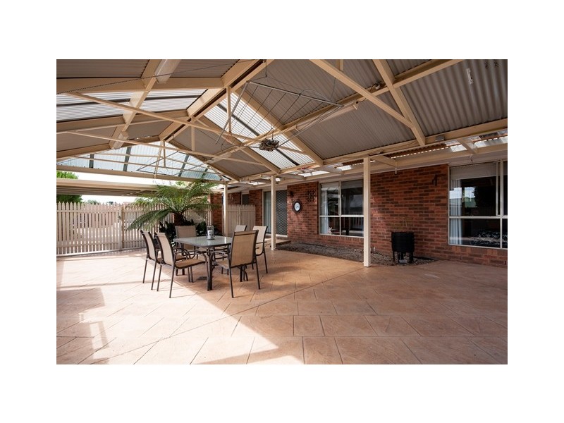 44 Azure Drive, Wodonga VIC 3690