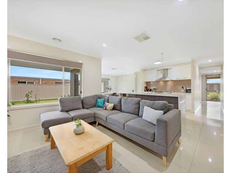 15 McDougall Grove, Wodonga VIC 3690