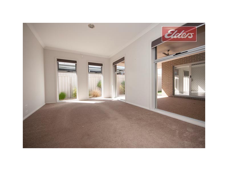12 Clarendon Drive, Wodonga VIC 3690