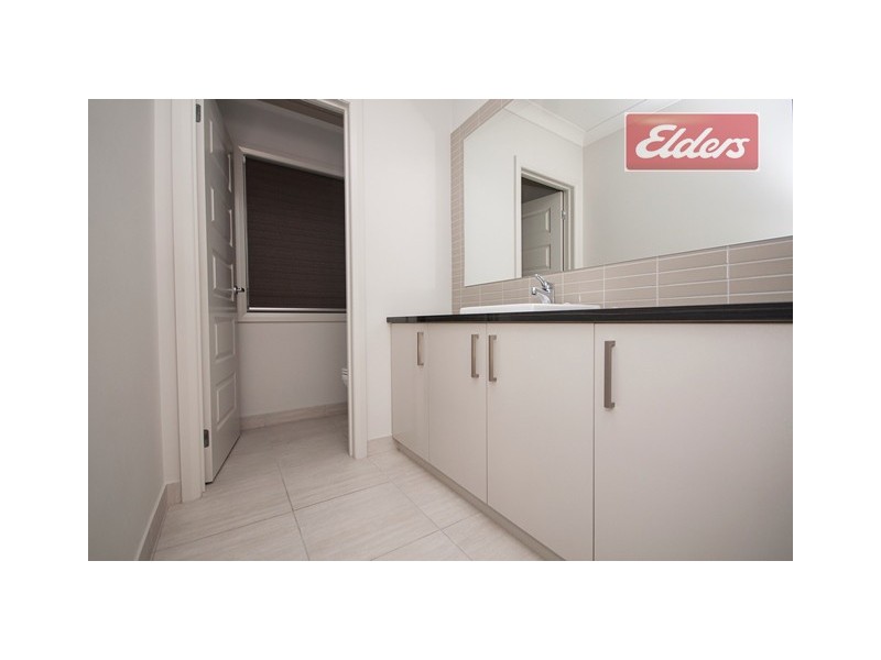 12 Clarendon Drive, Wodonga VIC 3690