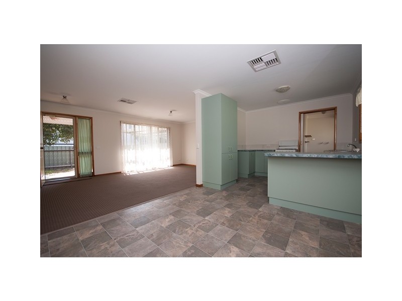 2/25 Kelly Street, Wodonga VIC 3690