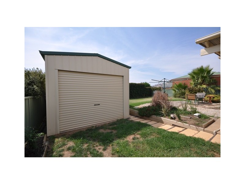 2 Lightwood Drive, Wodonga VIC 3690