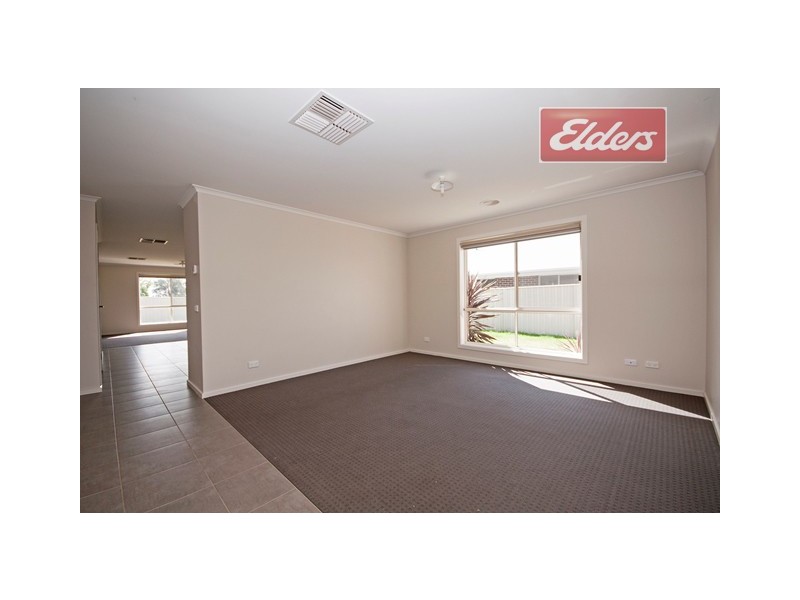 15 Murray Way, Wodonga VIC 3690
