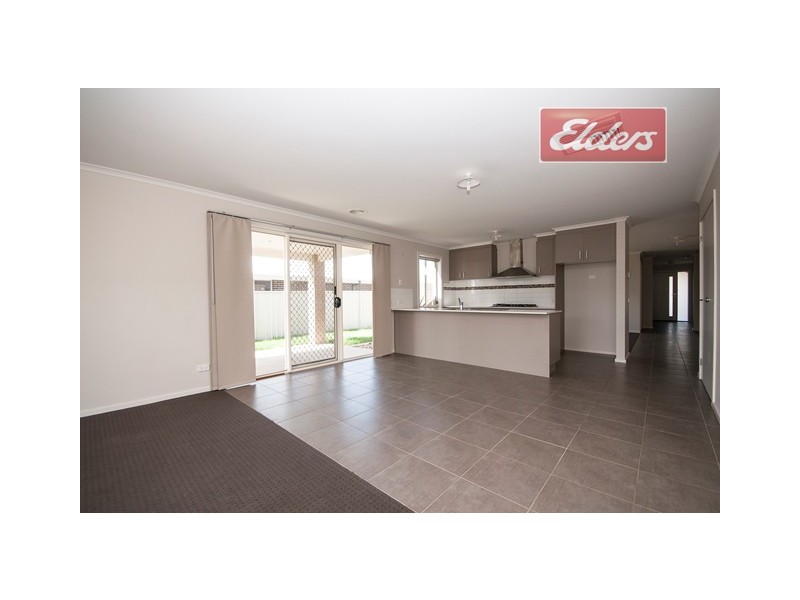 15 Murray Way, Wodonga VIC 3690