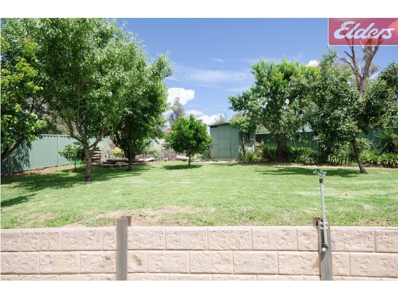 19 Wattle Way, West Albury NSW 2640