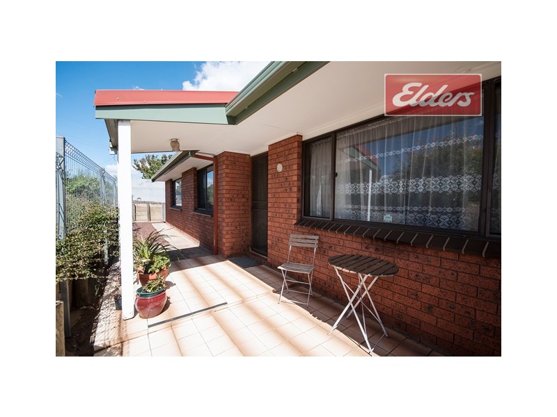 1/585 Hague Street, Lavington NSW 2641