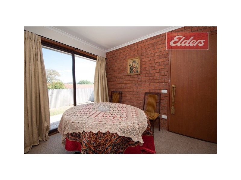 1/585 Hague Street, Lavington NSW 2641