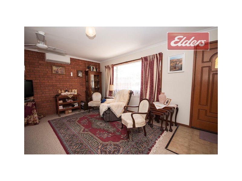 1/585 Hague Street, Lavington NSW 2641
