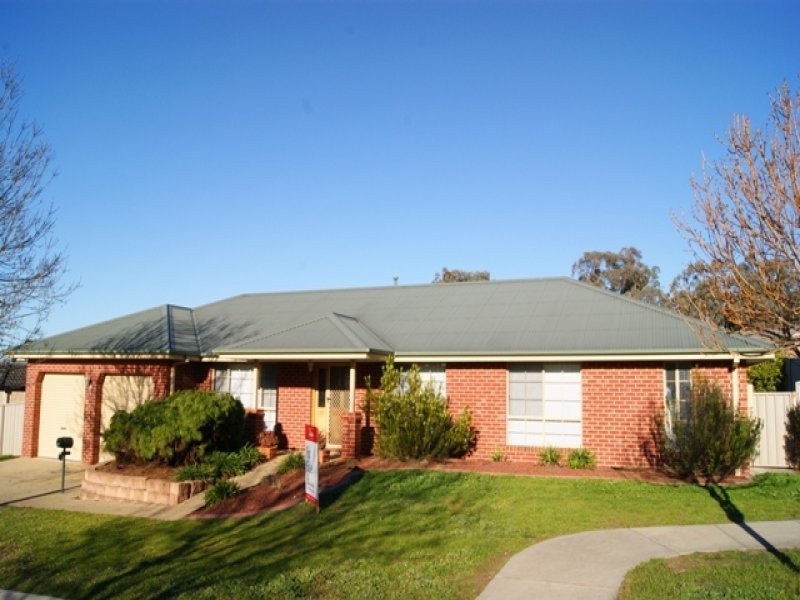 13 Firestone Way, Wodonga VIC 3690