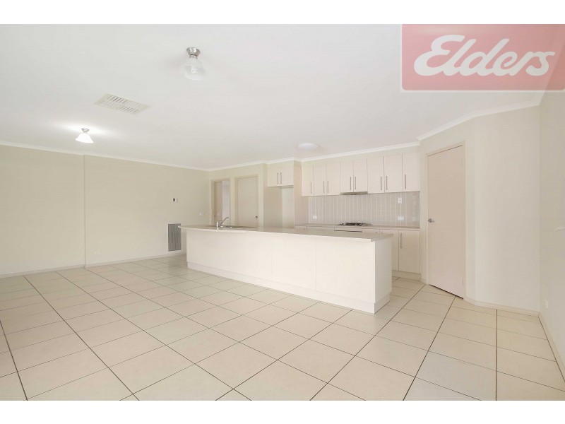 10 Chafia Place, Springdale Heights NSW 2641