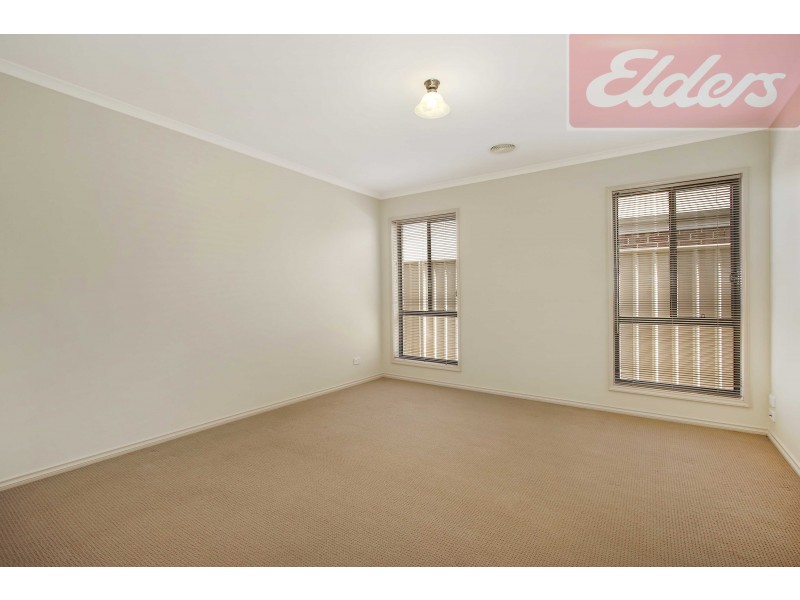 10 Chafia Place, Springdale Heights NSW 2641