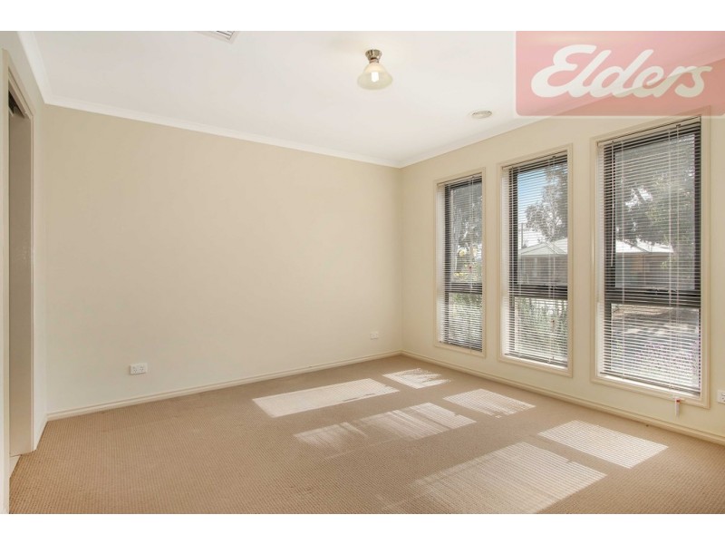 10 Chafia Place, Springdale Heights NSW 2641