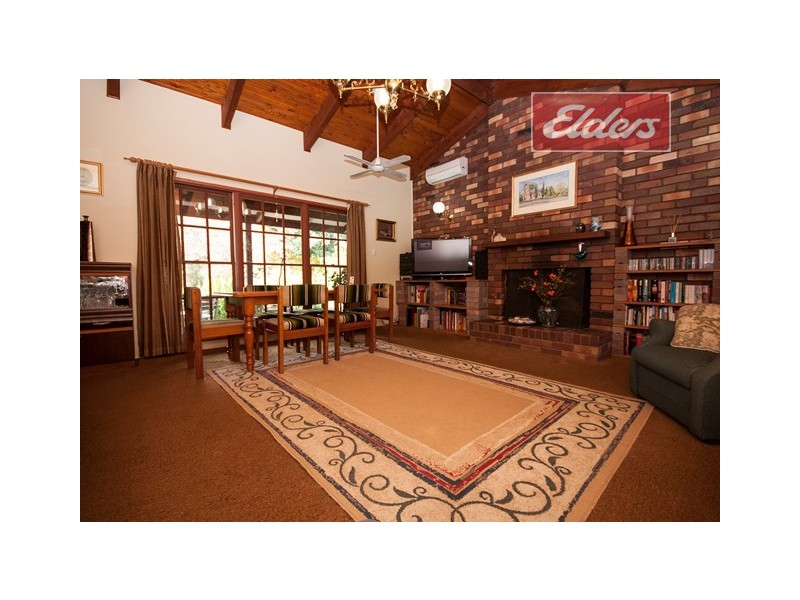 98 Star Lane, Wooragee VIC 3747