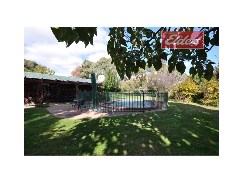 98 Star Lane, Wooragee VIC 3747