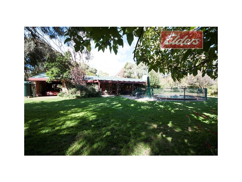 98 Star Lane, Wooragee VIC 3747