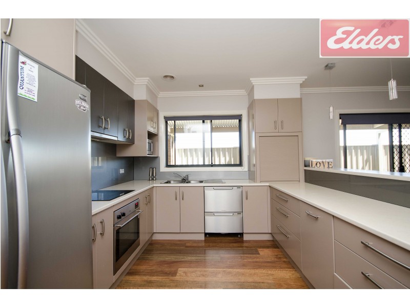11 Delatite Court, Wodonga VIC 3690
