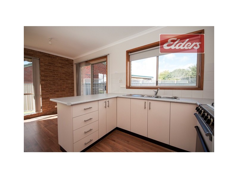 65 Mayfair Drive, Wodonga VIC 3690