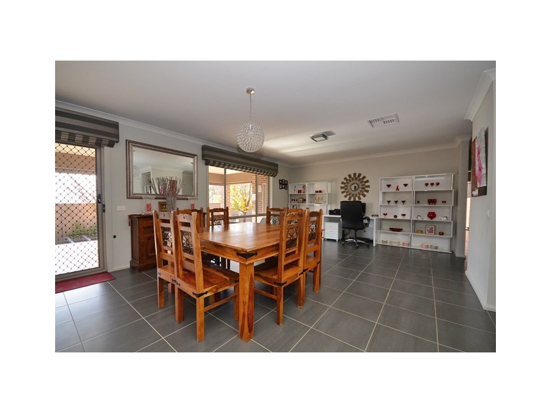 10 Bremer Street, Wodonga VIC 3690