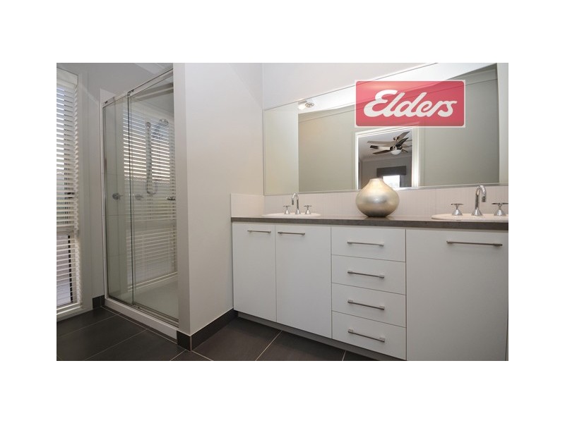 10 Bremer Street, Wodonga VIC 3690