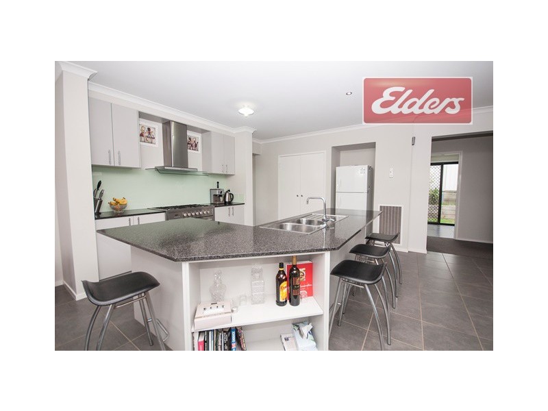 2 Mackenzie Crescent, Wodonga VIC 3690