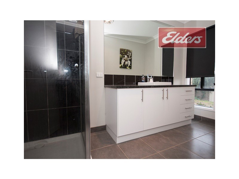 2 Mackenzie Crescent, Wodonga VIC 3690