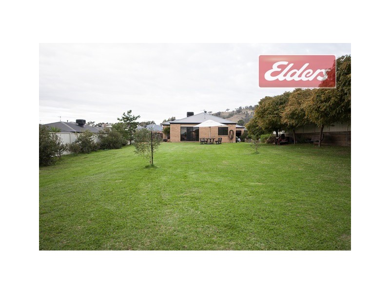 2 Mackenzie Crescent, Wodonga VIC 3690