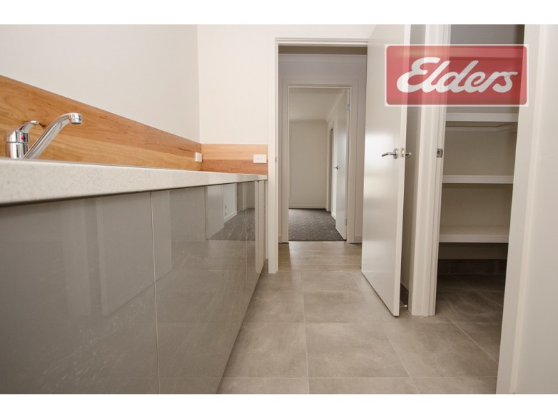 96 Pickworth Street, Thurgoona NSW 2640