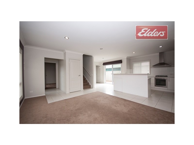 2/26 William Street, Wodonga VIC 3690