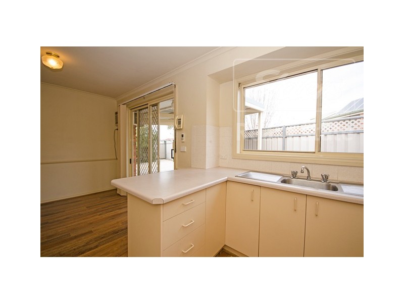 1/8 Kingsbury Court, Wodonga VIC 3690