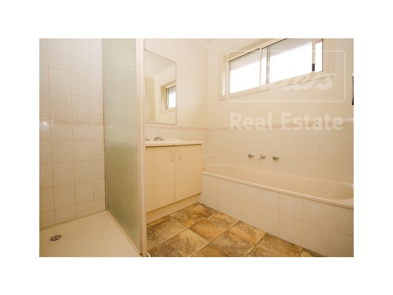 1/8 Kingsbury Court, Wodonga VIC 3690