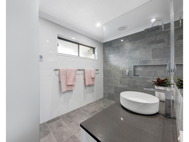 34 Wilkinson Drive, Wodonga VIC 3690
