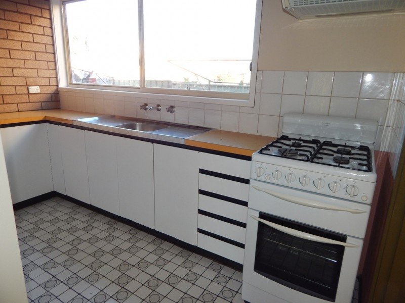 15/429 Griffith Road, Lavington NSW 2641