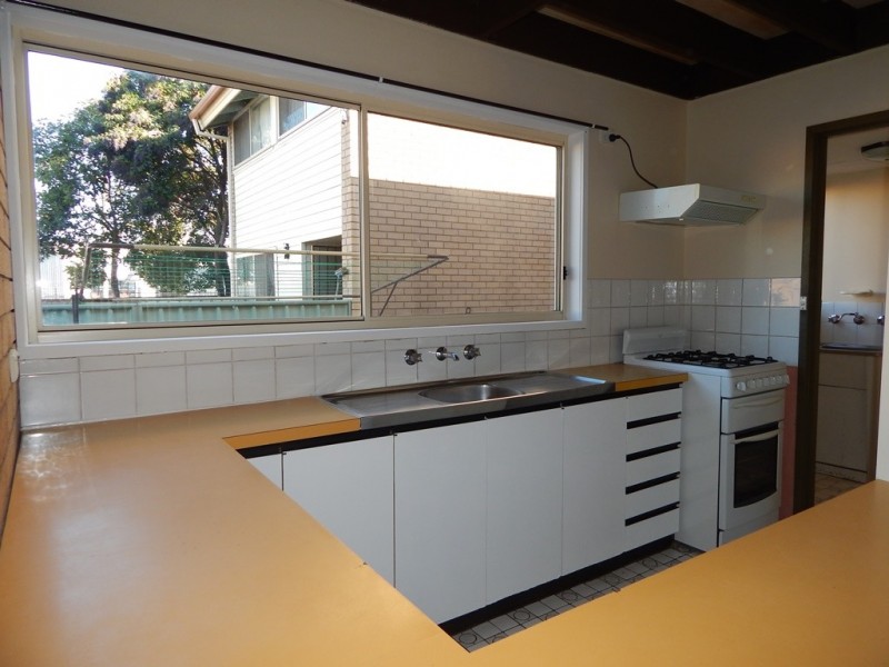 15/429 Griffith Road, Lavington NSW 2641