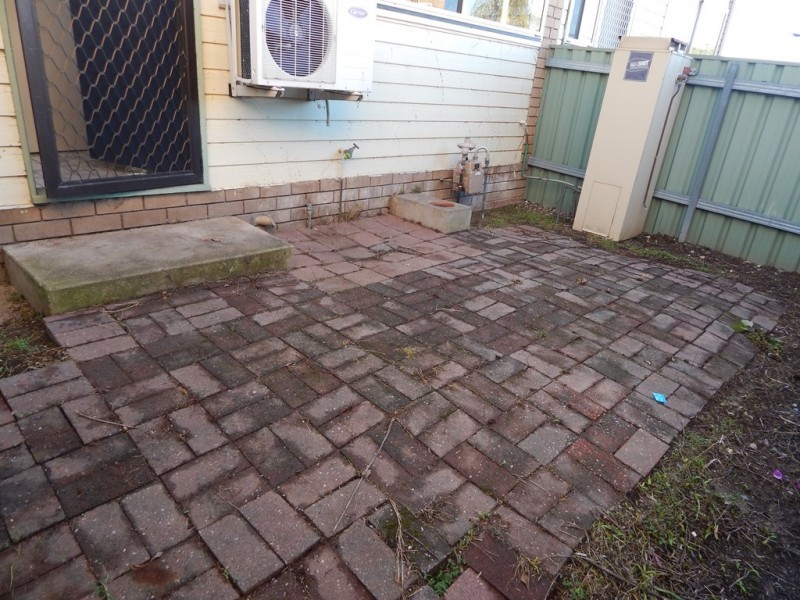 15/429 Griffith Road, Lavington NSW 2641